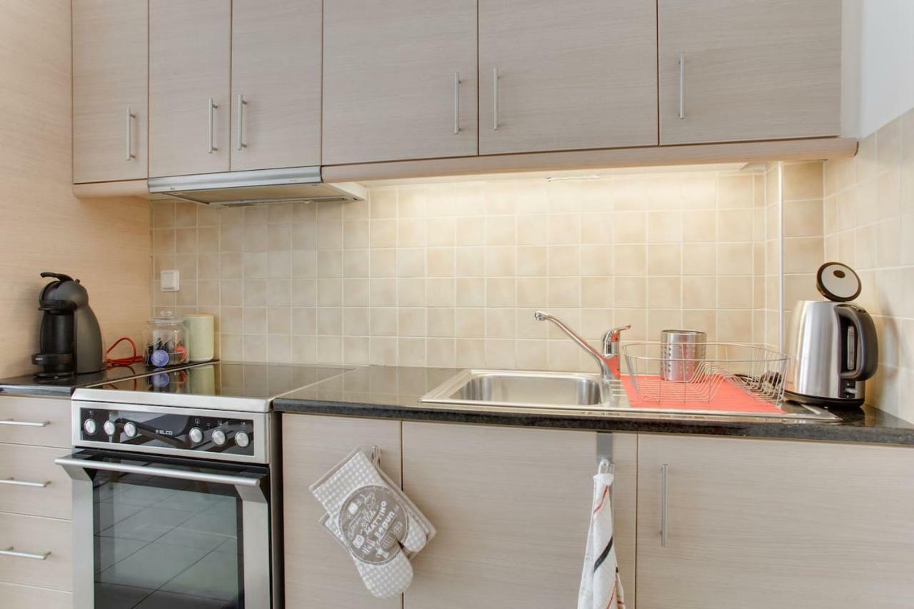 Melina'S Apartment By The Tube Atena Exterior foto